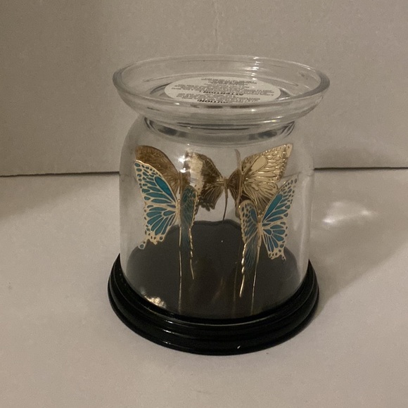 Bath & Body Works Butterfly Candle Pedestal - Picture 4 of 6
